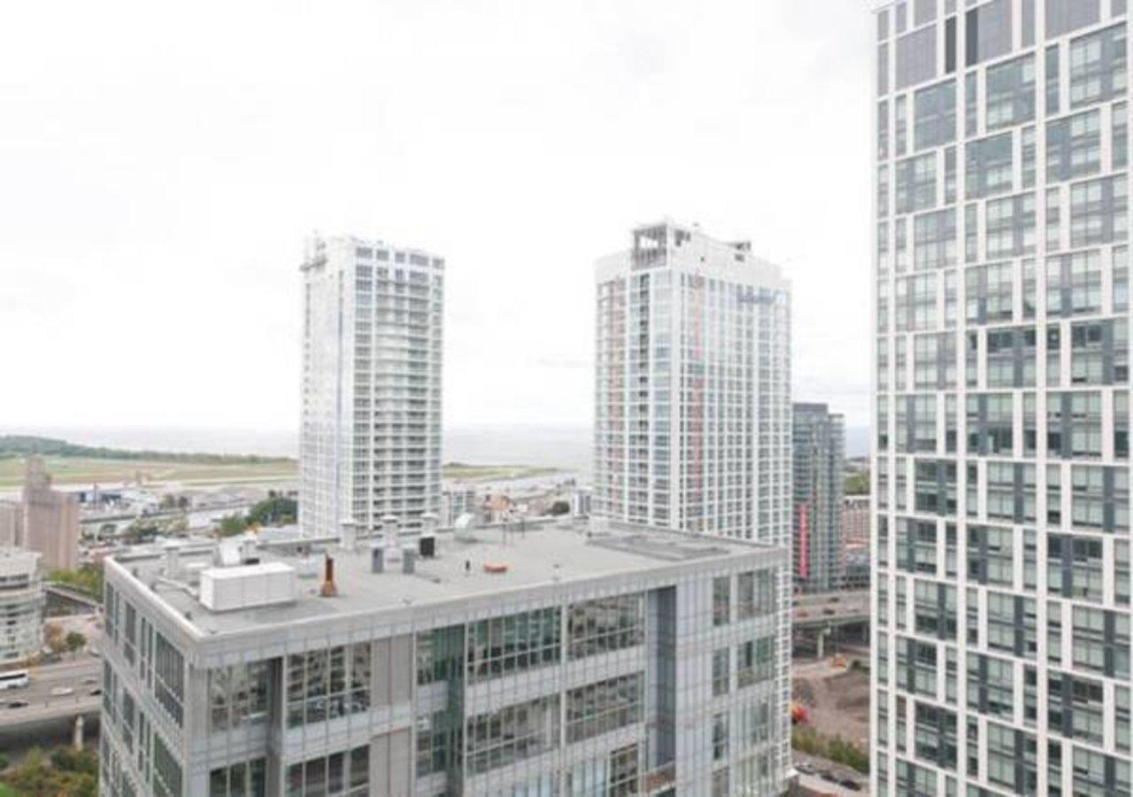 N2N Suites - Downtown Lake & City View Apartments 토론토 외부 사진