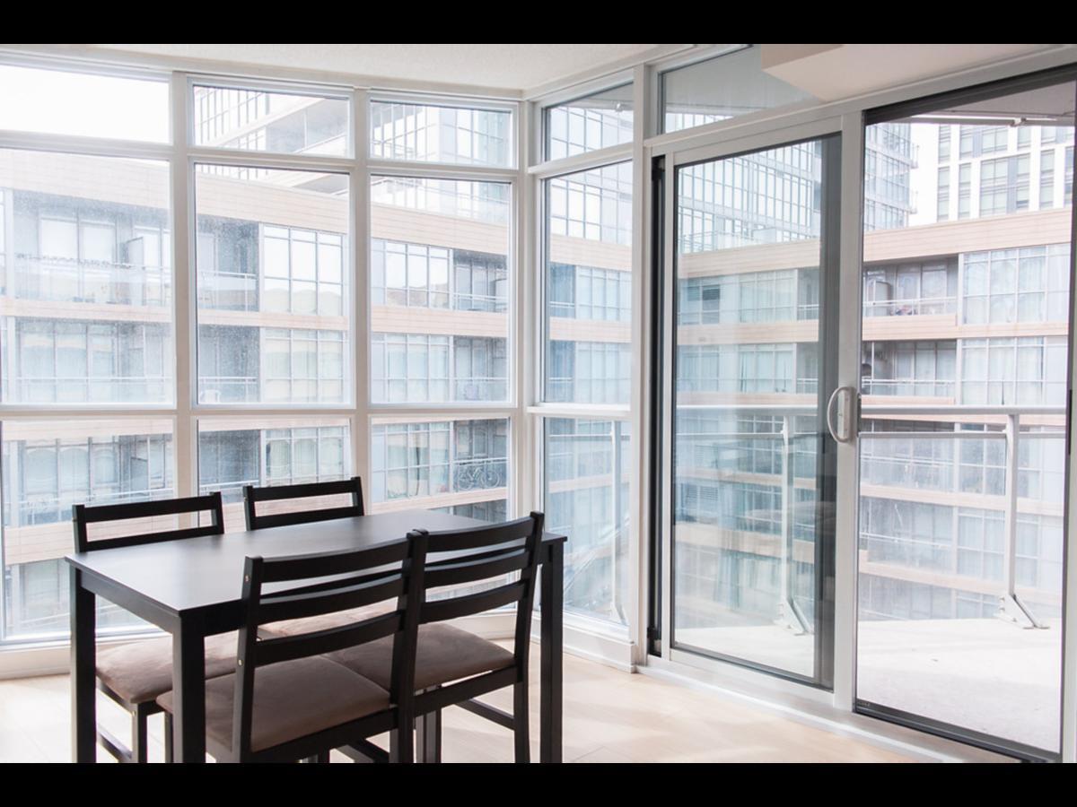 N2N Suites - Downtown Lake & City View Apartments 토론토 외부 사진
