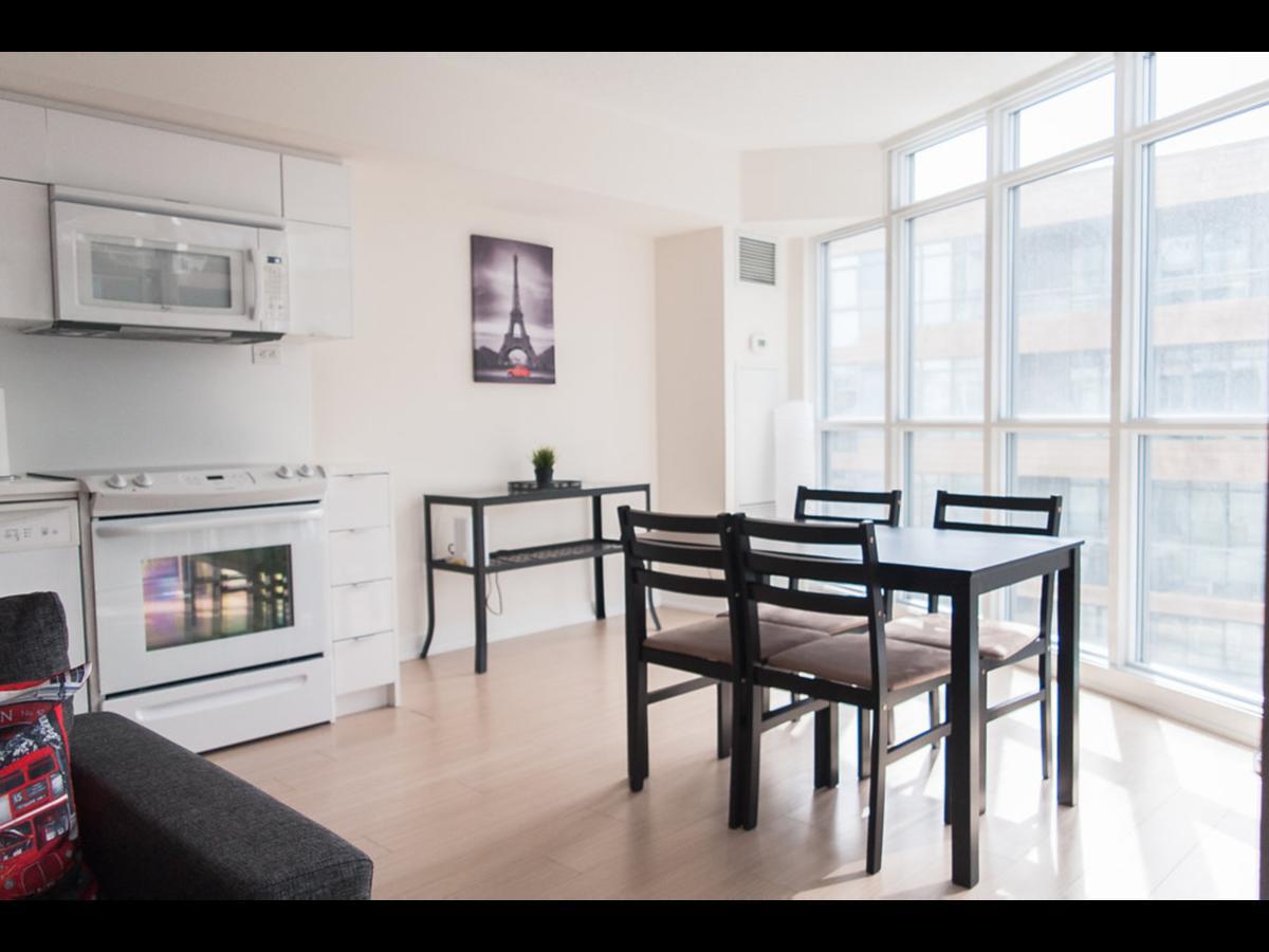 N2N Suites - Downtown Lake & City View Apartments 토론토 외부 사진