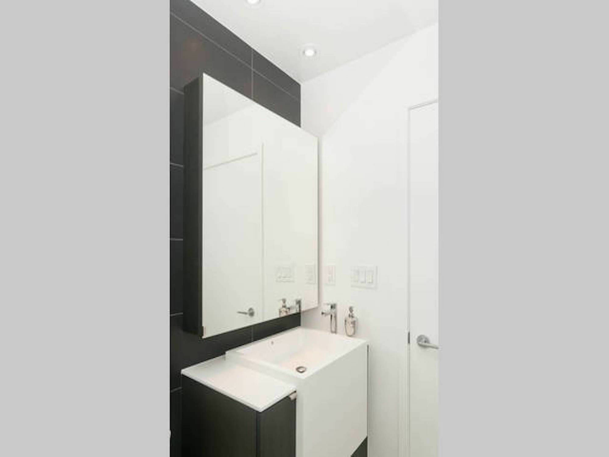N2N Suites - Downtown Lake & City View Apartments 토론토 외부 사진