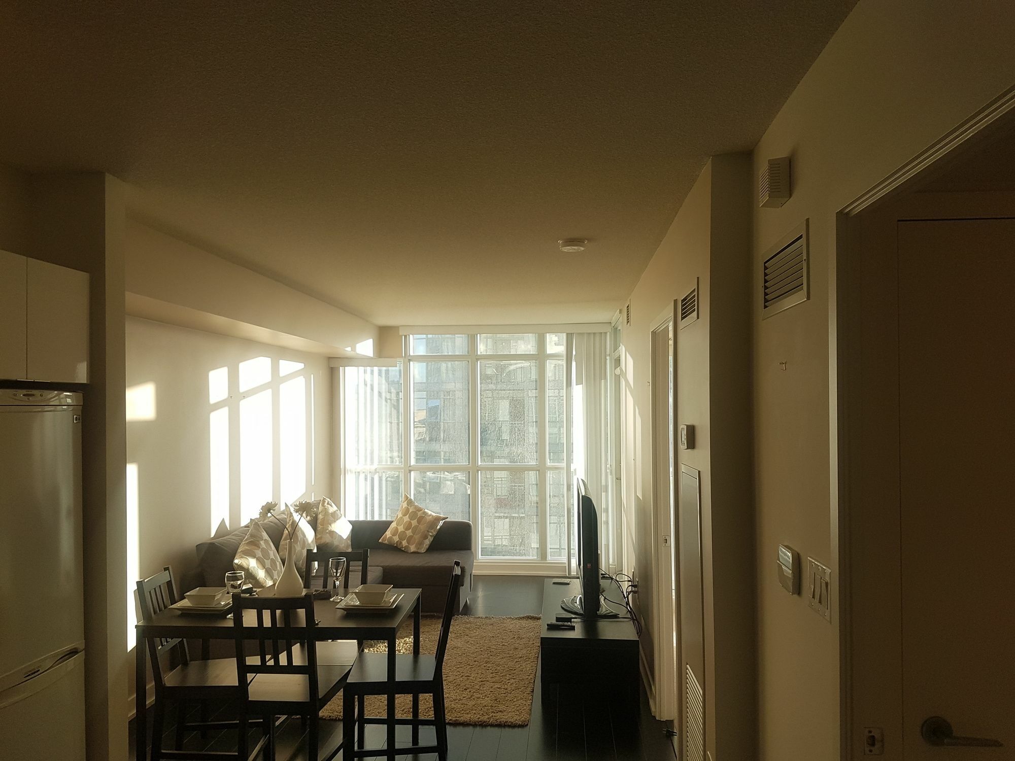N2N Suites - Downtown Lake & City View Apartments 토론토 외부 사진